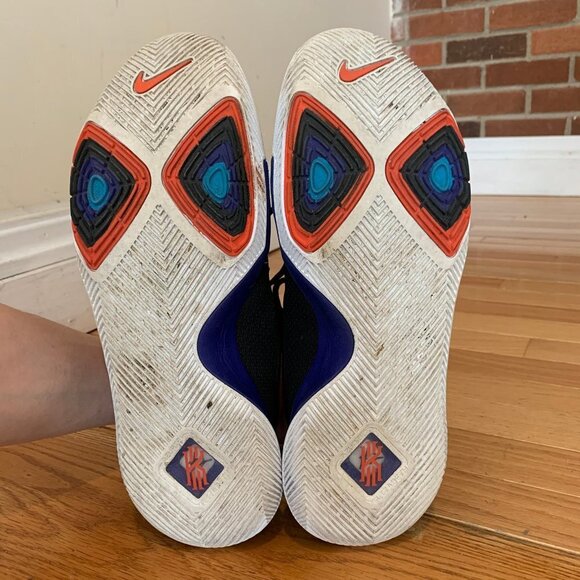 Nike Mens Black Blue Red Kyrie 3 Kyrache - Picture 10 of 11